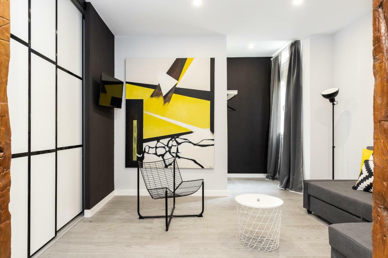 Apartamento Bnbholder Black & Yellow Design Sol Madrid Exterior foto