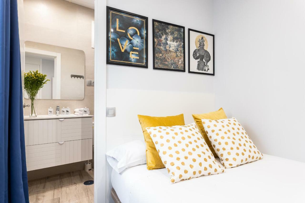 Apartamento Bnbholder Black & Yellow Design Sol Madrid Exterior foto