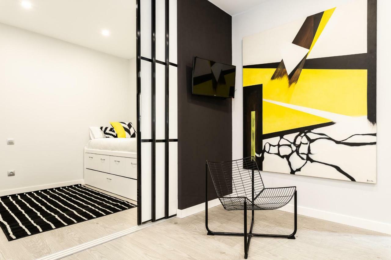 Apartamento Bnbholder Black & Yellow Design Sol Madrid Exterior foto